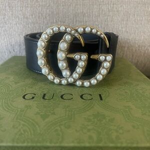 Gucci Double G belt enriched with pearl effect studs and scalloped trims